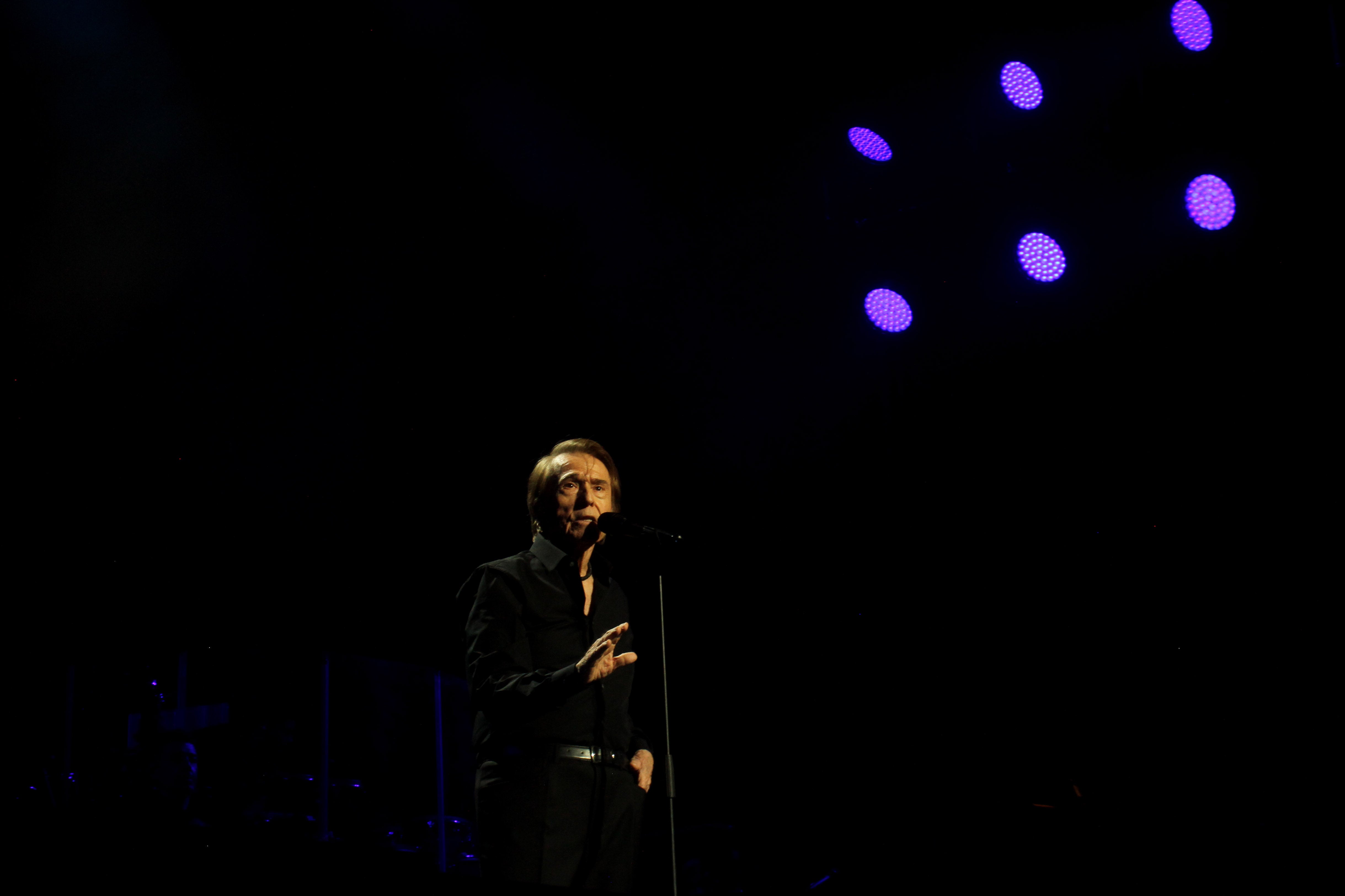 Fotos: el vibrante concierto de Raphael en Cabra