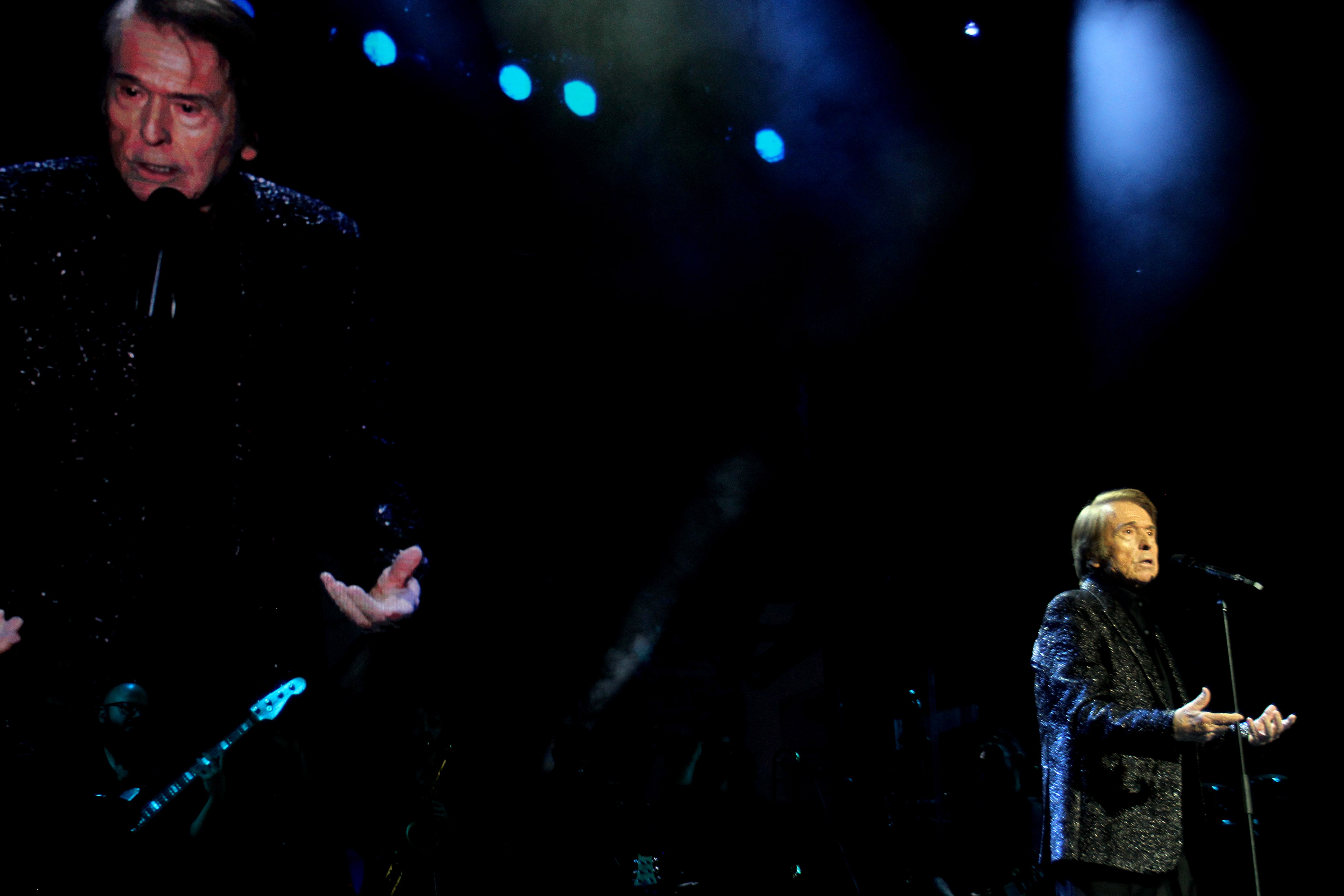 Fotos: el vibrante concierto de Raphael en Cabra