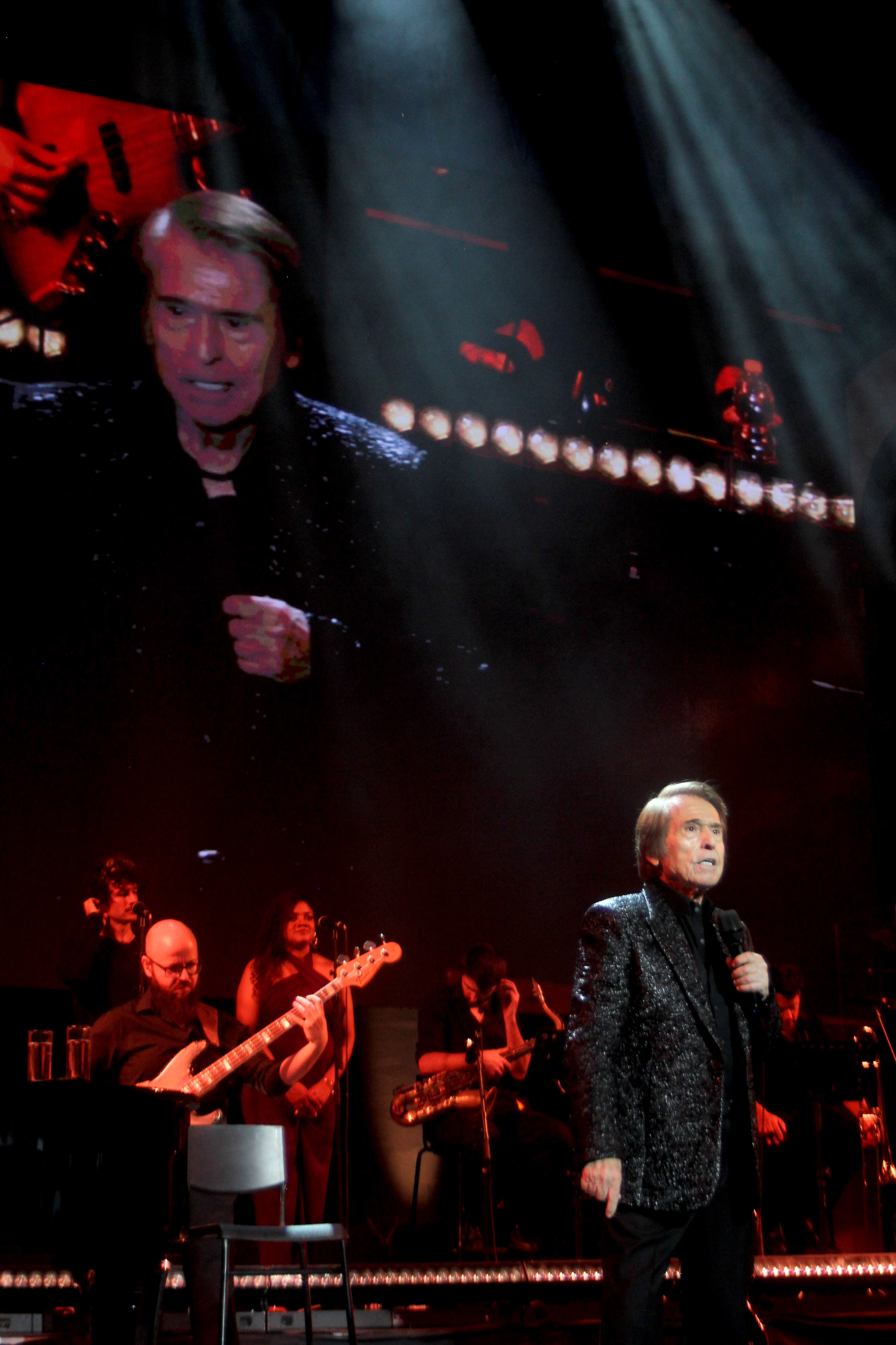 Fotos: el vibrante concierto de Raphael en Cabra