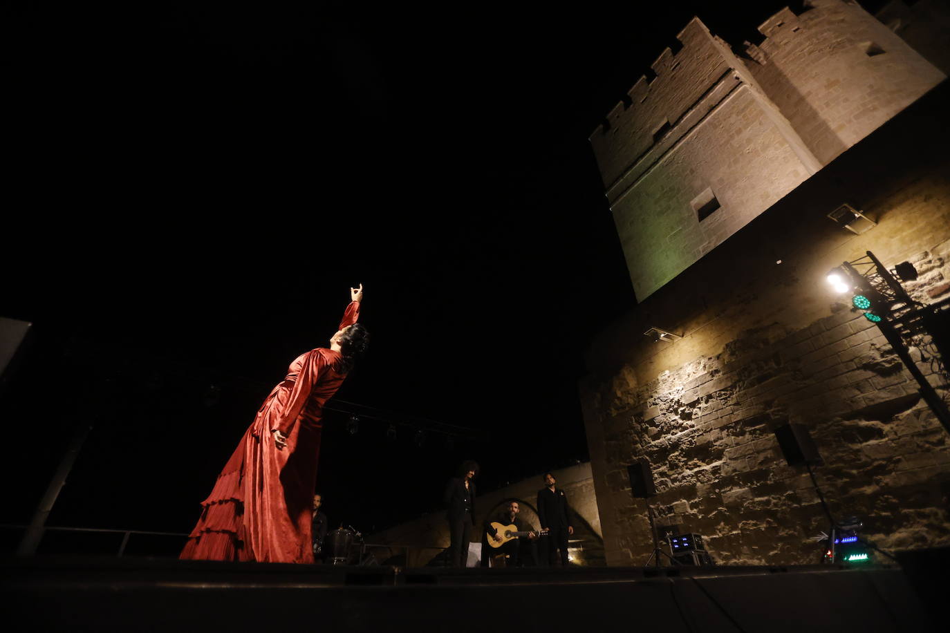 Las mejores imágenes de los conciertos de la Noche Blanca del Flamenco de Córdoba