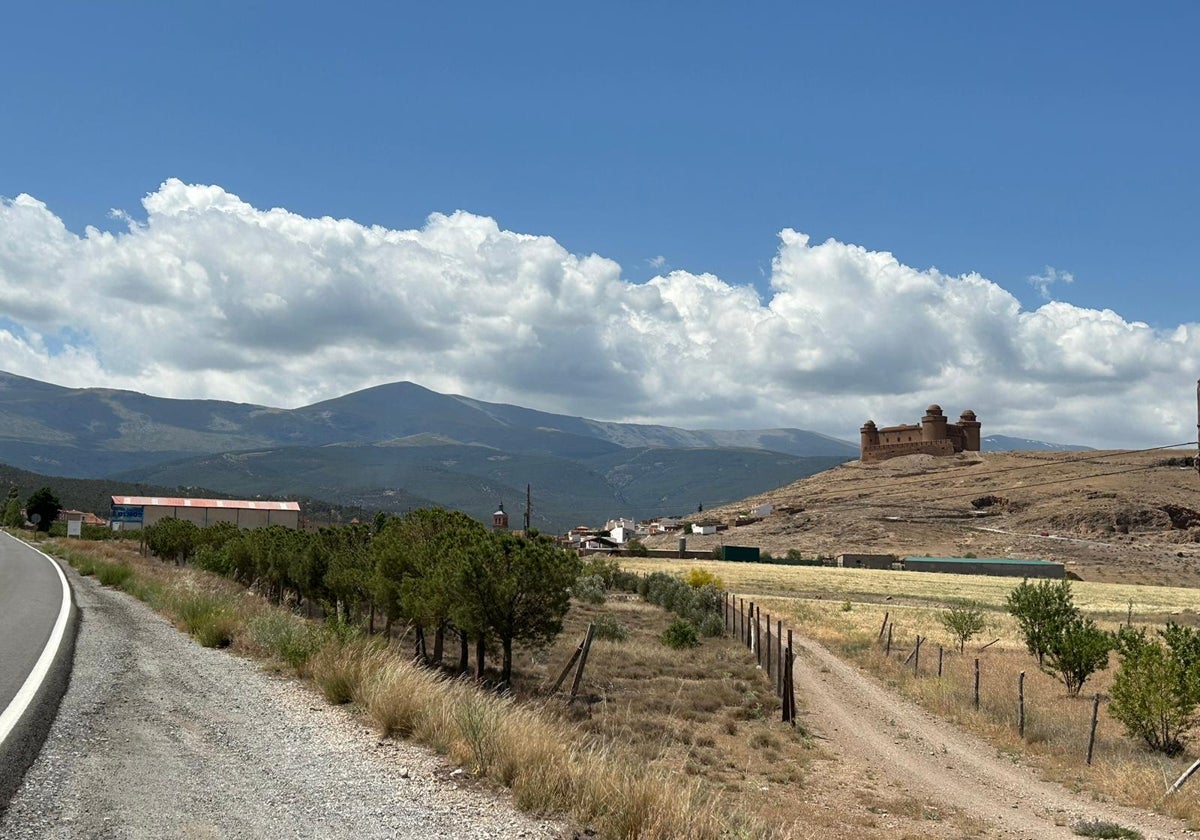 Carretera de acceso a La Calahorra, donde se ha producido el fatal accidente