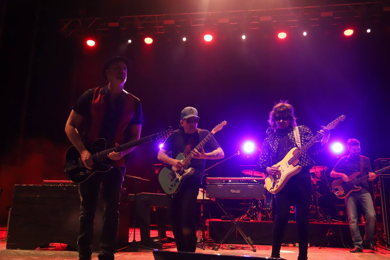 Fotos: el espectacular concierto de Andrés Calamaro en la Axerquía