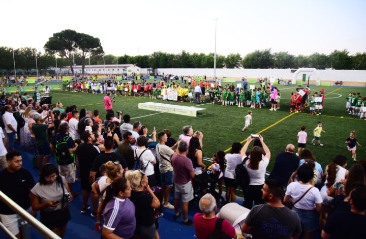 Julián Calero, padrino de lujo en las bodas de plata del Campeonato de Fútbol Benjamín La Sagra