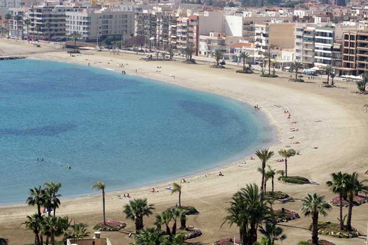 El pueblo de Murcia más barato para alquilar en la playa