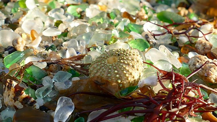 La playa de Galicia que es un paraje natural y surgió de un vertedero: dónde está y cómo llegar