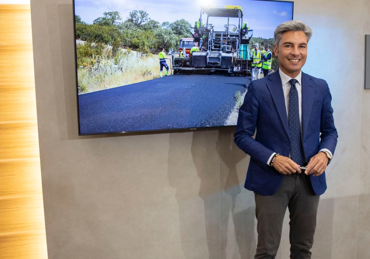 Andrés Lorite en la presentación del programa de mejoras en carreteras