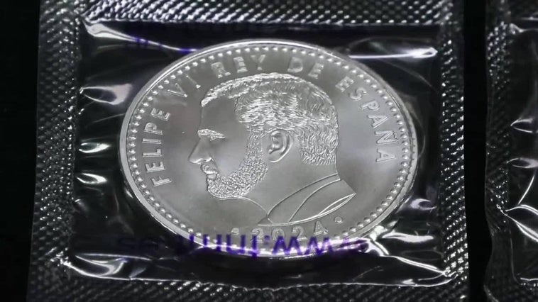 Así es la moneda de 40 euros para conmemorar el décimo aniversario del reinado de Felipe VI
