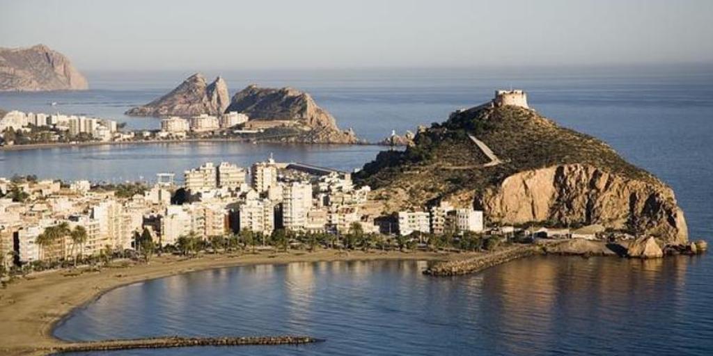 Este es el pueblo de Murcia más barato para alquilar una casa en la playa este verano
