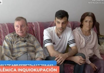 Un joven de 30 años deja su trabajo para cuidar de sus padres y hacer frente al impago de la okupa de su casa alquilada