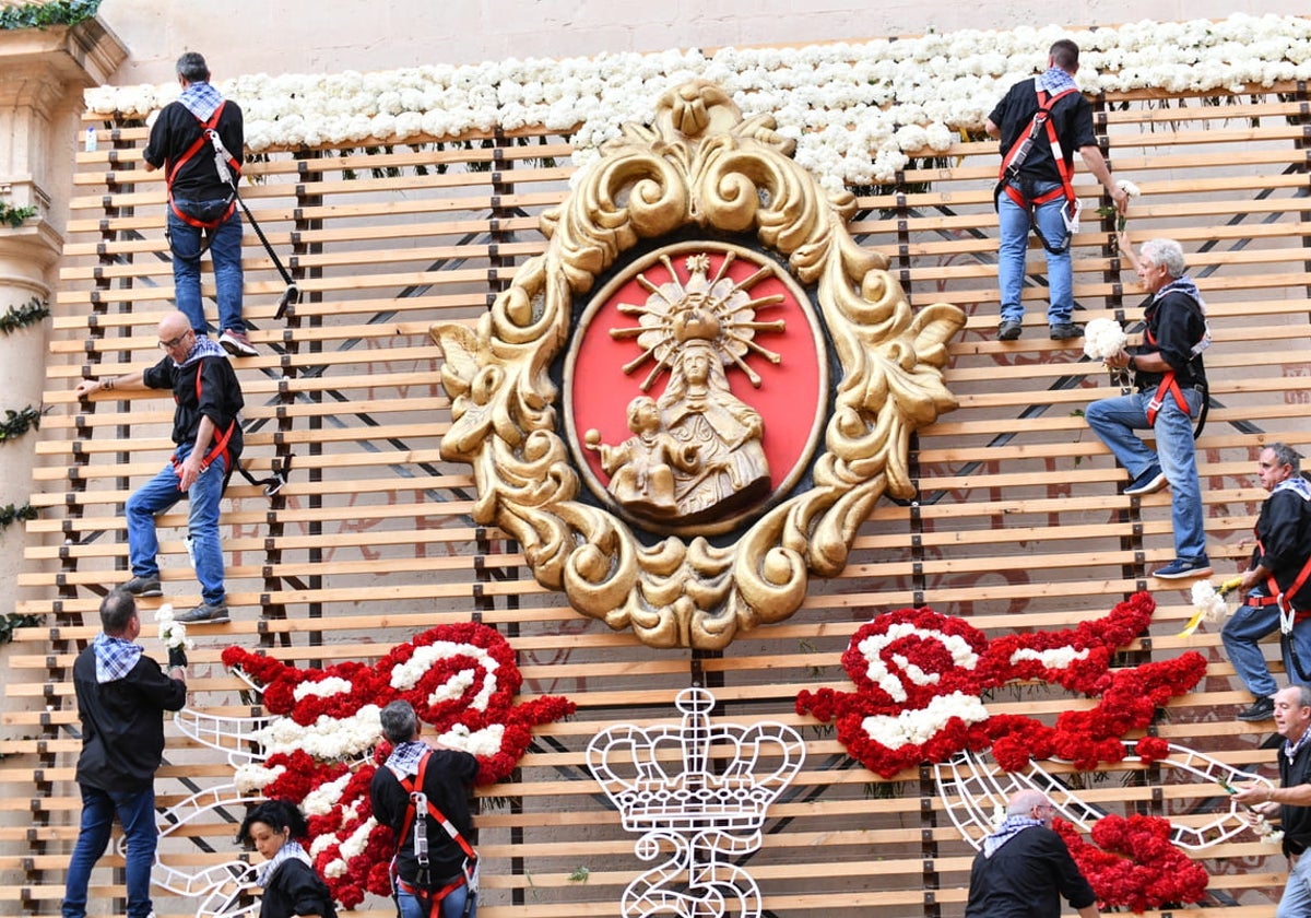 Imagen tomada durante la Ofrenda 2023 de las fiestas San Juan en Alicante