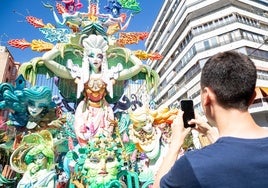 Los monumentos y barracas especiales de Alicante en las Hogueras de San Juan: dónde están y cuáles son