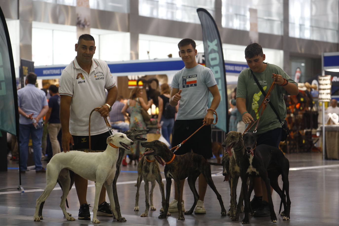 Fotos: el animado ambiente en Intercaza en Córdoba