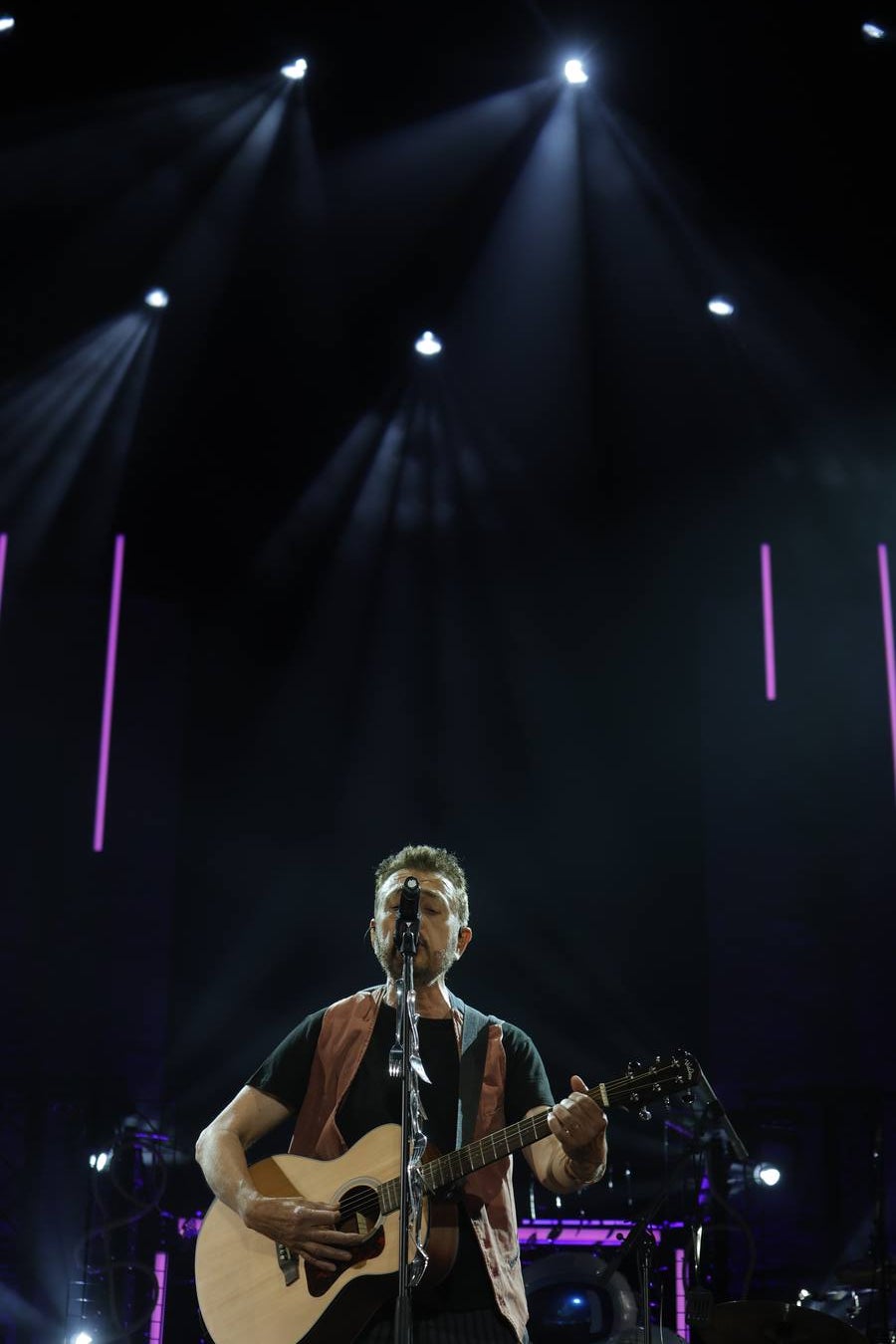 Manolo García enamora al público cordobés con un concierto único en imágenes