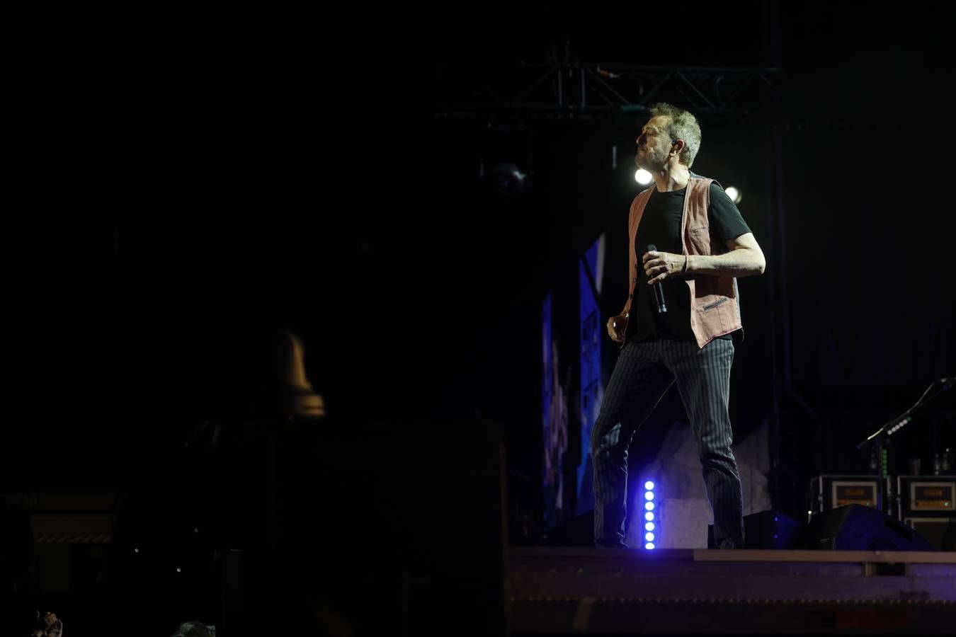 Manolo García enamora al público cordobés con un concierto único en imágenes