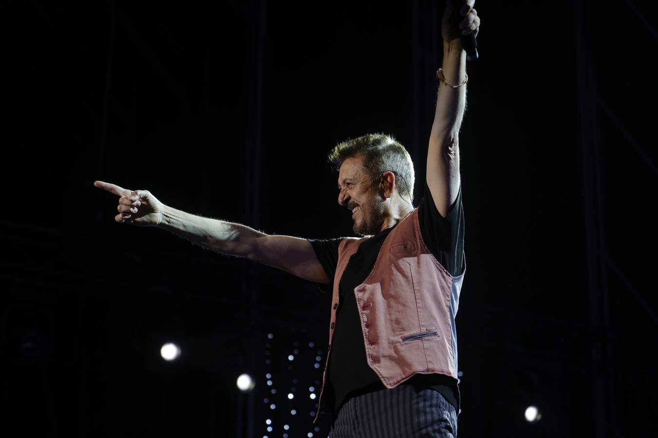 Manolo García enamora al público cordobés con un concierto único en imágenes