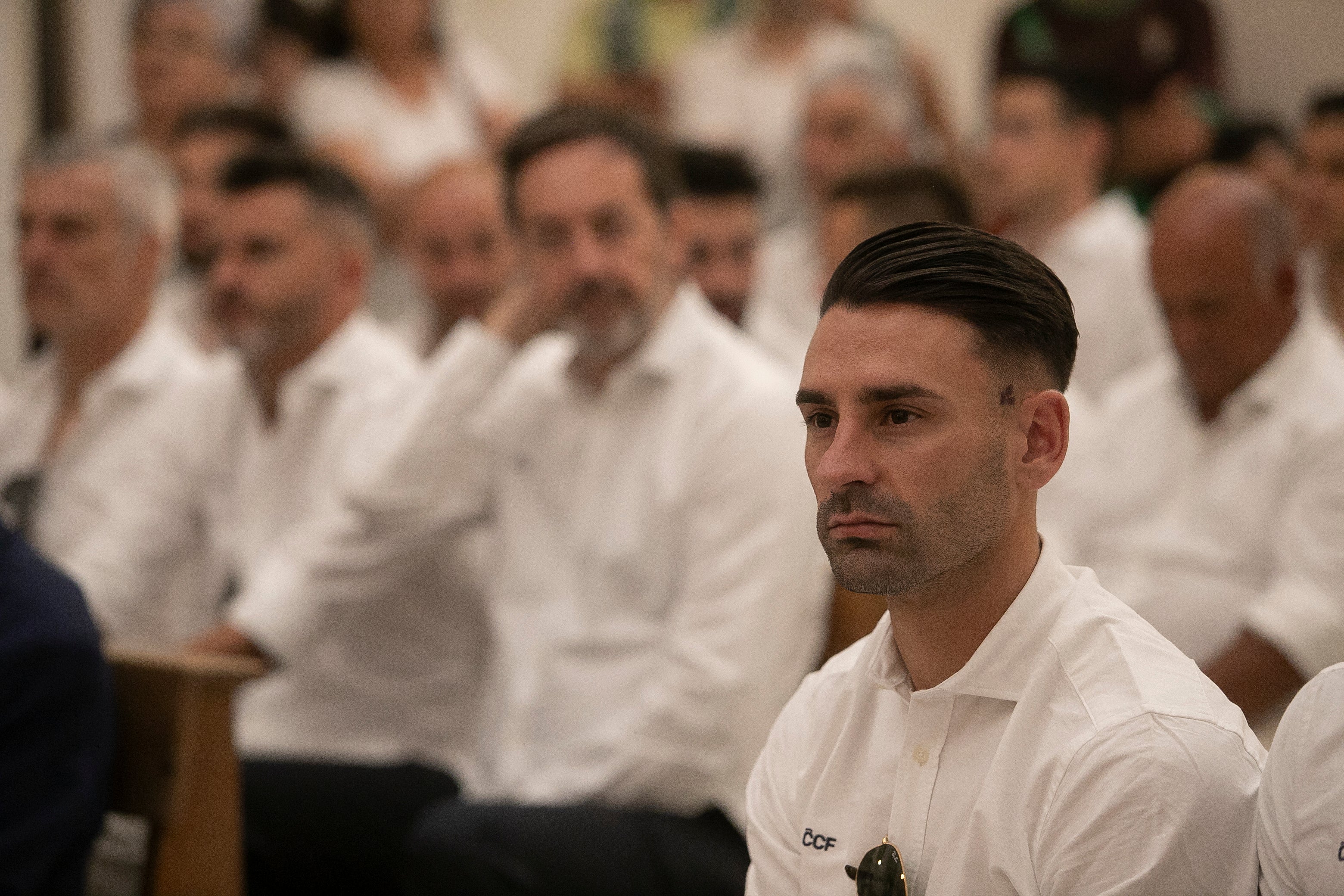 La celebración del ascenso del Córdoba en imágenes: visita a San Rafael y el Ayuntamiento