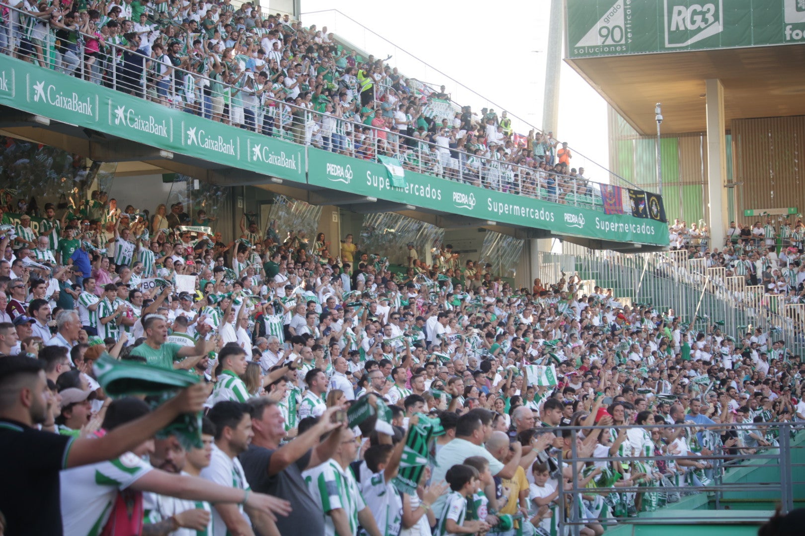 Las mejores imágenes de un ascenso para la historia del Córdoba CF