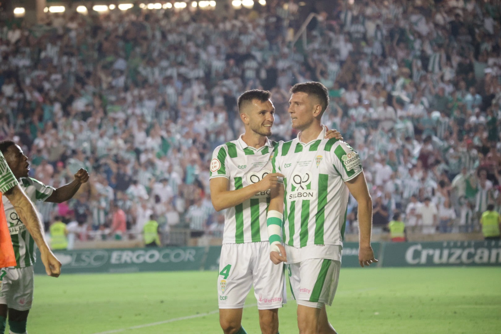 Las mejores imágenes de un ascenso para la historia del Córdoba CF