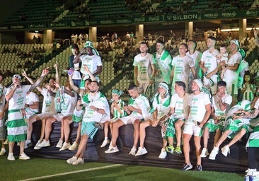 Llueven las críticas a la celebración del Córdoba CF: «Hoy era día de Tendillas»