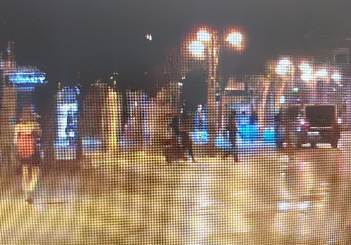 Captura de uno de los vídeos de la intervención policial tras la fiesta del Córdoba