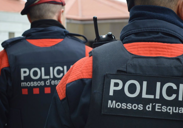 Los Mossos encuentran calcinado en Gerona el coche del presunto autor del tiroteo en la noche de San Juan