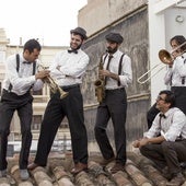 Noches de verano con humor, circo, magia y mucho swing