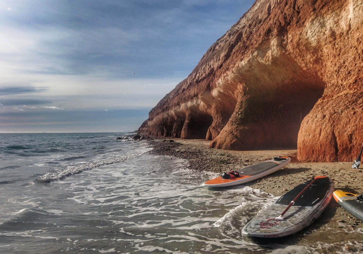 Una de las playas poco concurrida de la Vega Baja de Alicante.