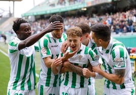 Así está la plantilla del Córdoba CF: salidas confirmadas y pendientes