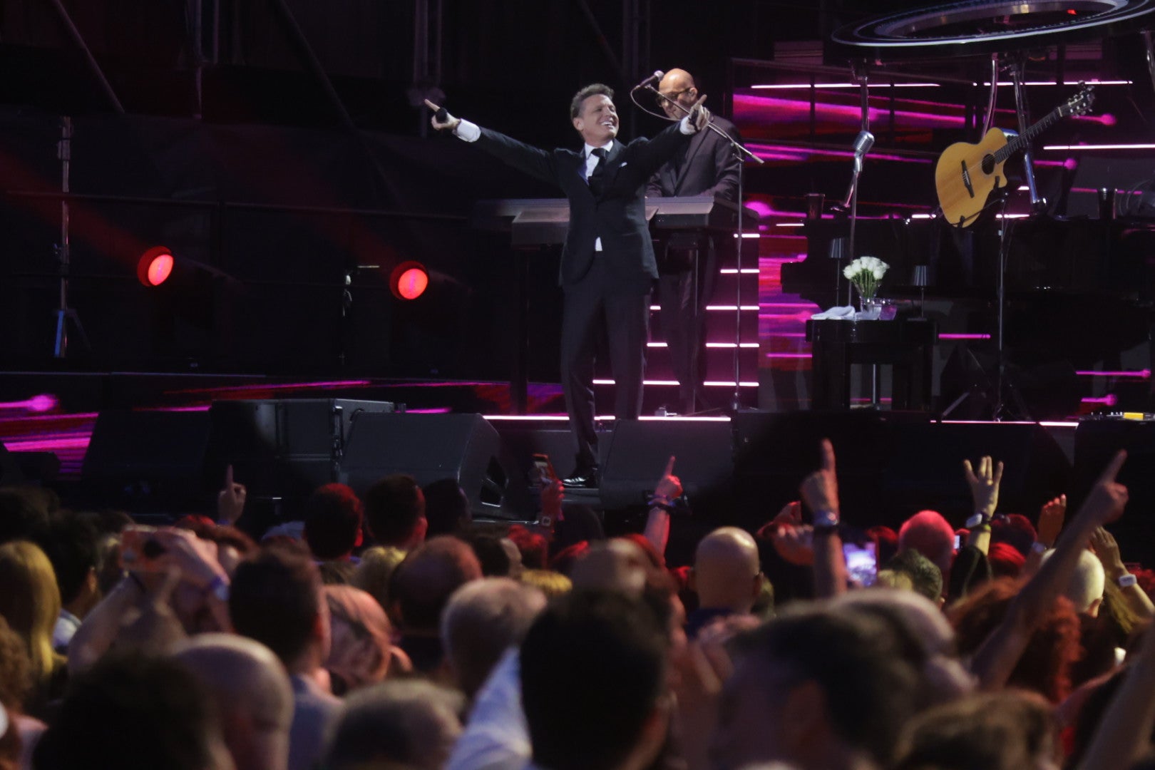 Las mejores imágenes del concierto de Luis Miguel en Córdoba