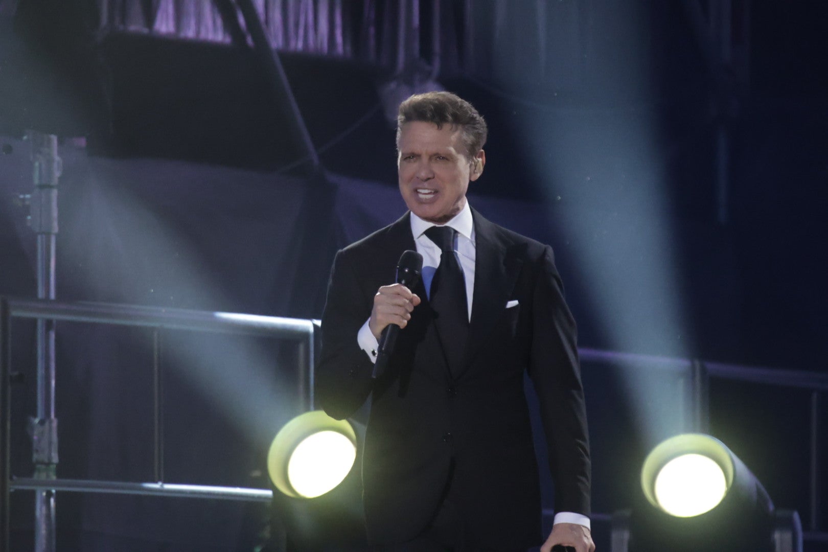 Las mejores imágenes del concierto de Luis Miguel en Córdoba