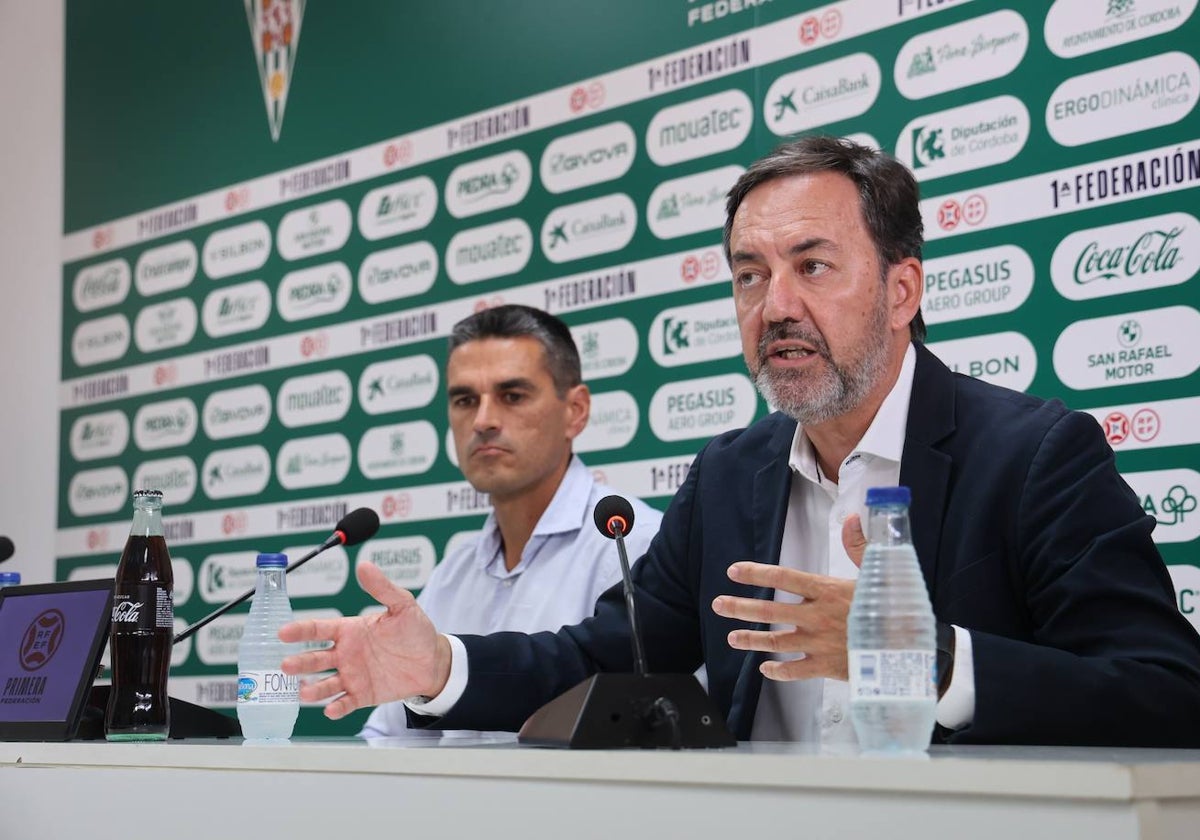 Antonio Fernández Monterrubio en la sala de prensa de El Arcángel