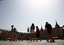 El fin de los paseos analógicos en Madrid, un virus silencioso