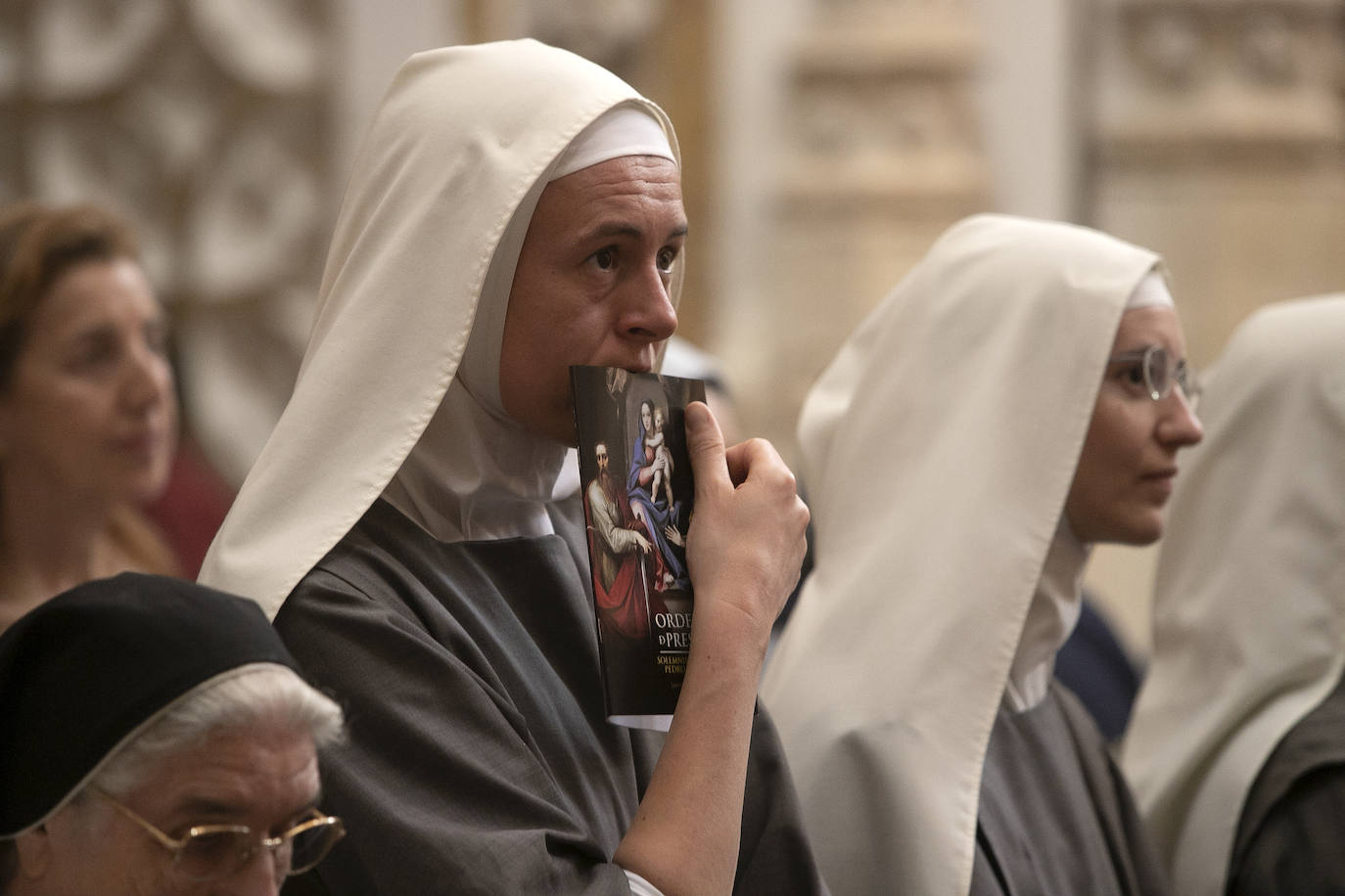 Fotos: la ordenación de ocho nuevos sacerdotes en Córdoba