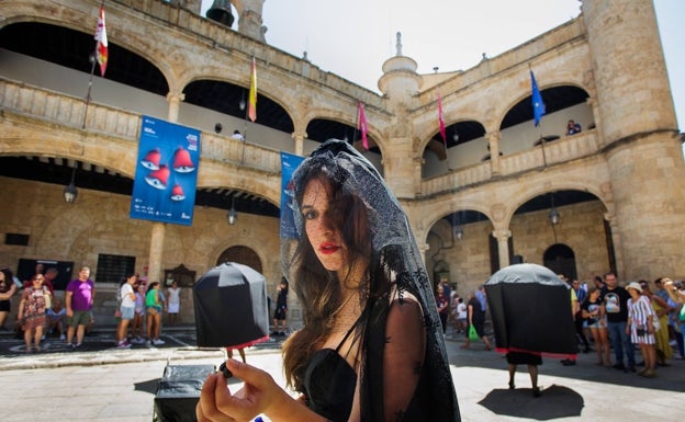 La Plaza Mayor de Ciudad Rodrigo, uno de los imponentes escenarios de la Feria de Teatro de Castilla y León