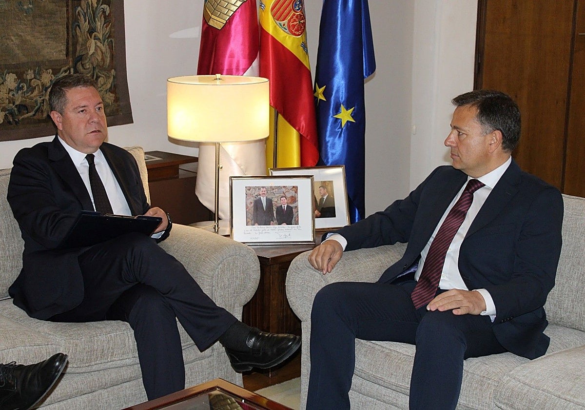 Junta y Ayuntamiento de Albacete anuncian el acuerdo para impulsar el Parque Aeronáutico y Logístico