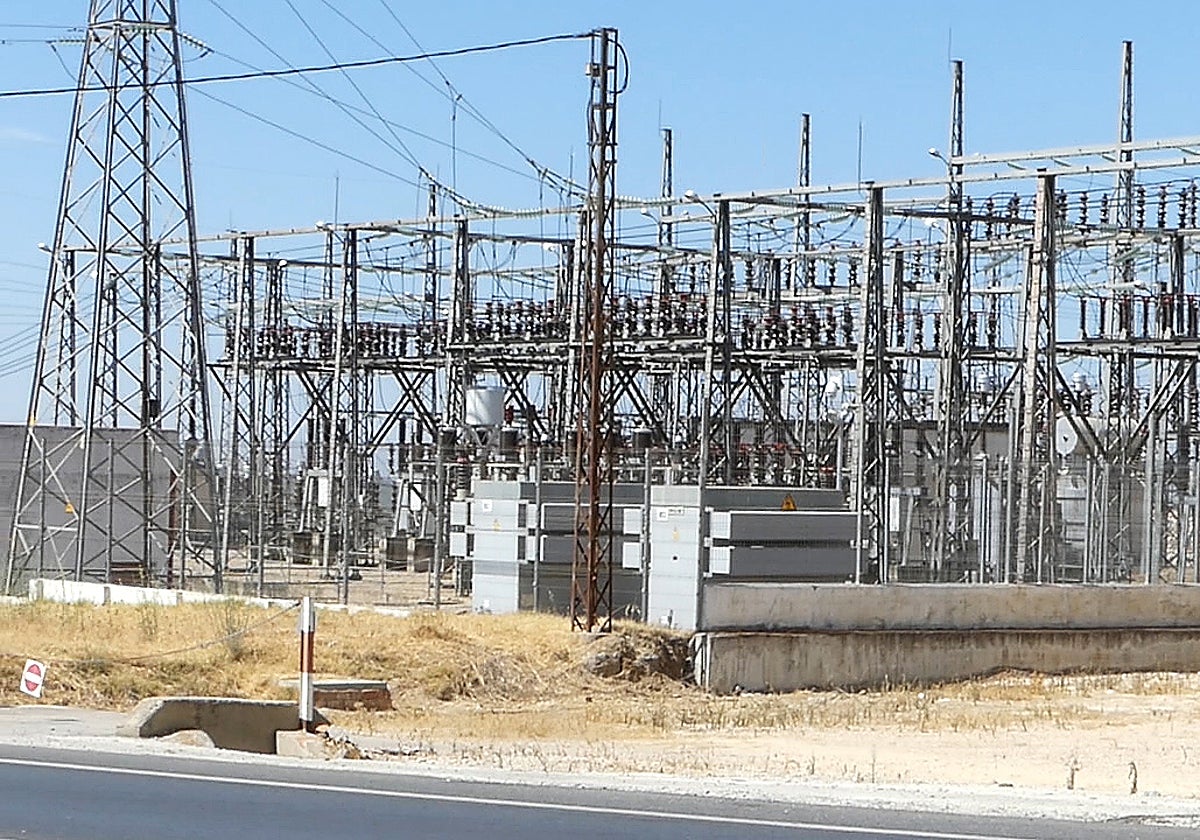 Actual subestación eléctrica de la que se abastecen Lucena y Cabra