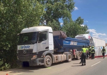 Un fallecido al colisionar dos camiones en Monzón de Campos (Palencia)