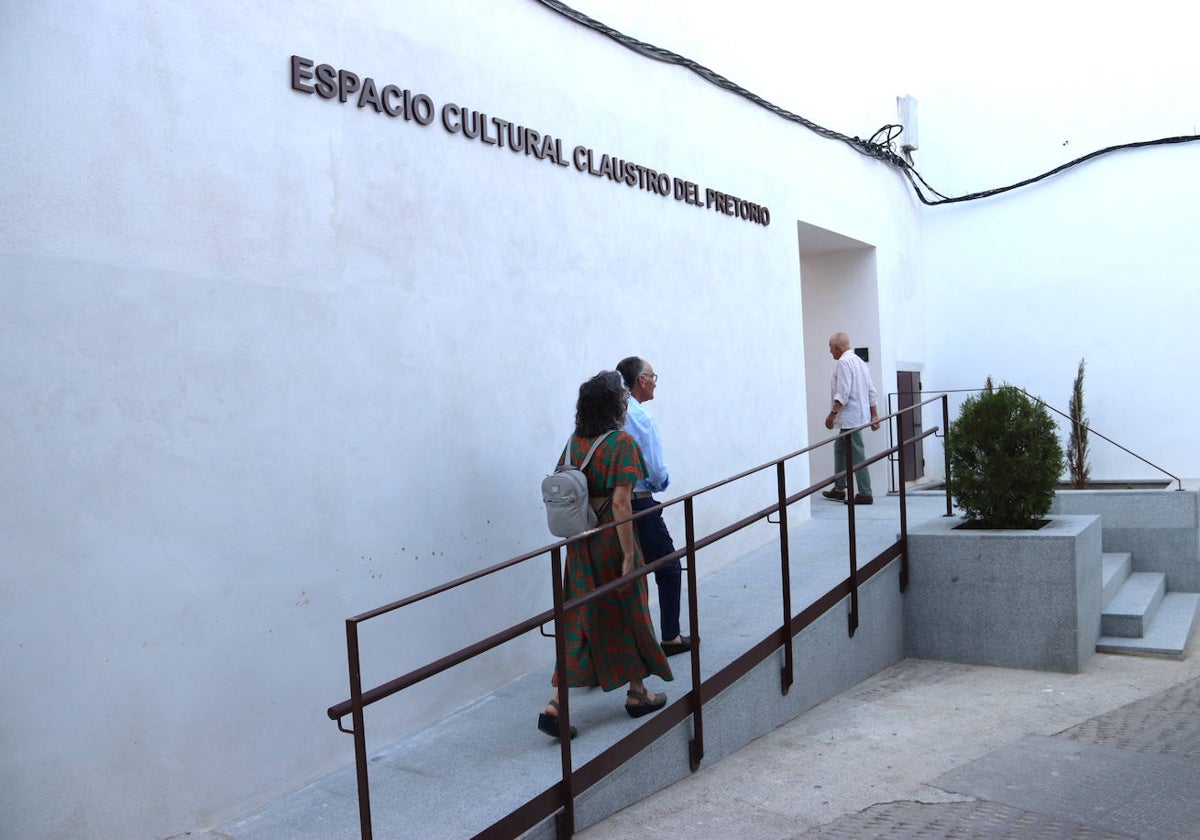 Espacio cultural Claustro del Pretorio en el Convento de Santa Clara de Montilla