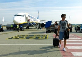 Una turista británica se equivoca de vuelo a París y se despierta de la siesta aterrizando en Alicante