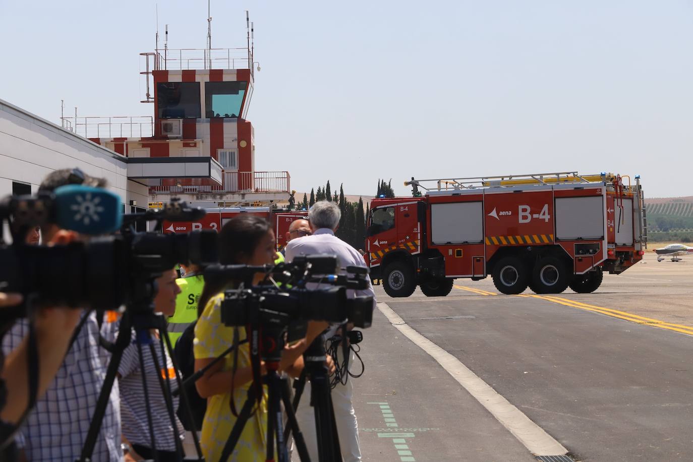 Fotos: la llegada del primer vuelo regular de Palma de Mallorca a Córdoba