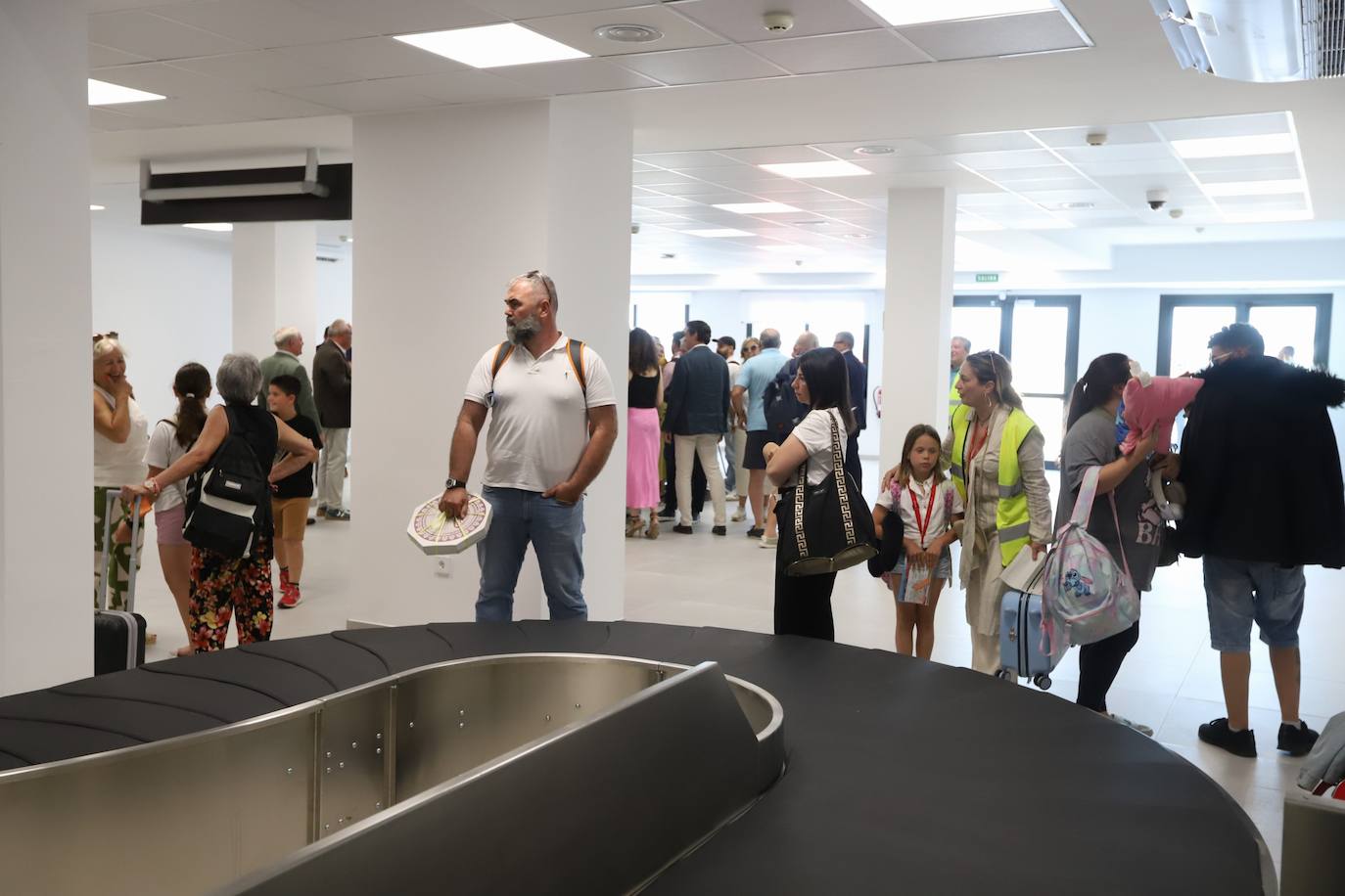 Fotos: la llegada del primer vuelo regular de Palma de Mallorca a Córdoba