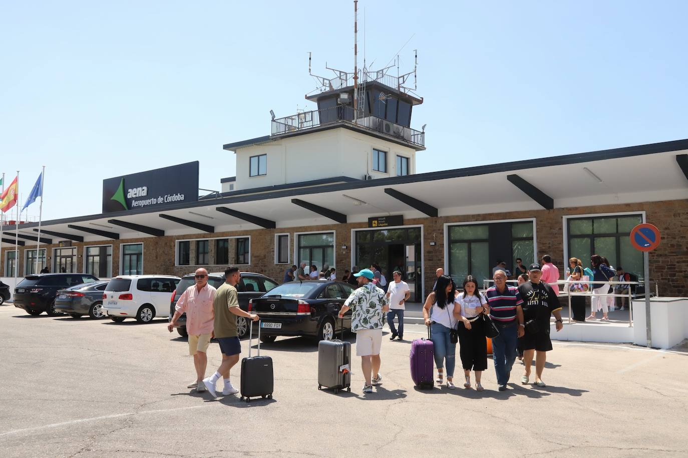 Fotos: la llegada del primer vuelo regular de Palma de Mallorca a Córdoba