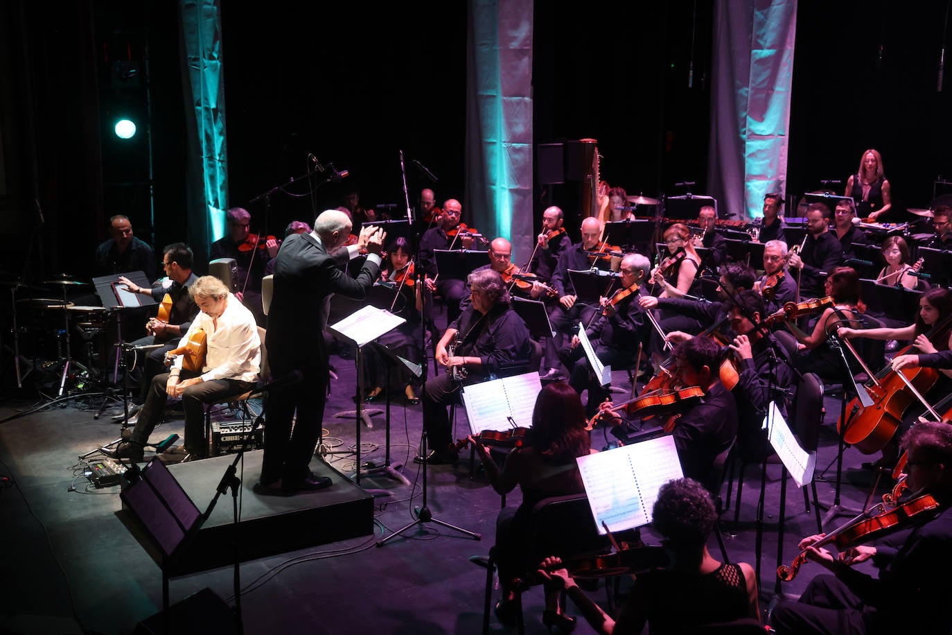 Fotos: José Antonio Rodríguez y la Orquesta estrenan una obra inspirada en Romero de Torres