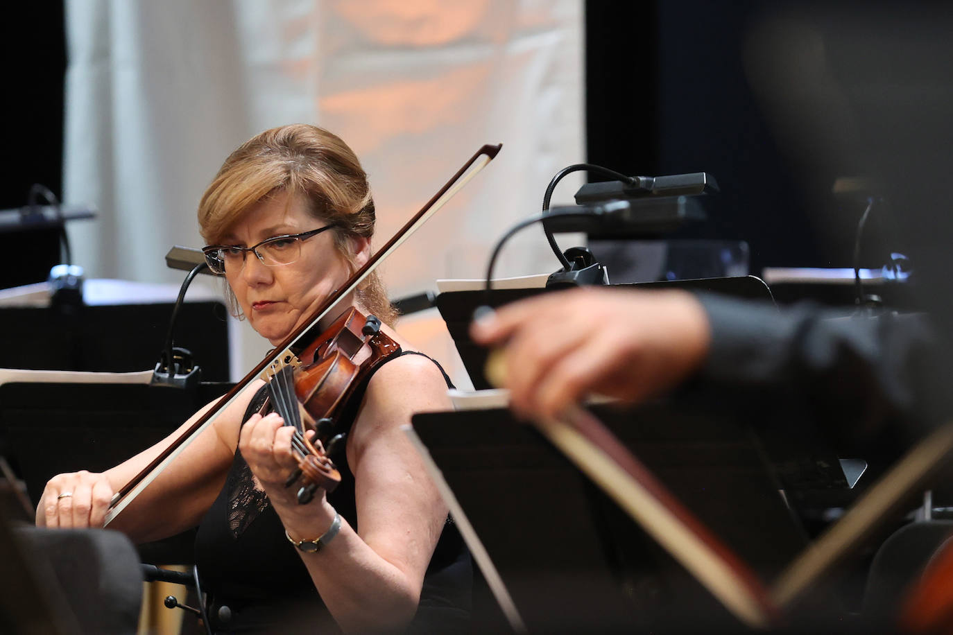 Fotos: José Antonio Rodríguez y la Orquesta estrenan una obra inspirada en Romero de Torres