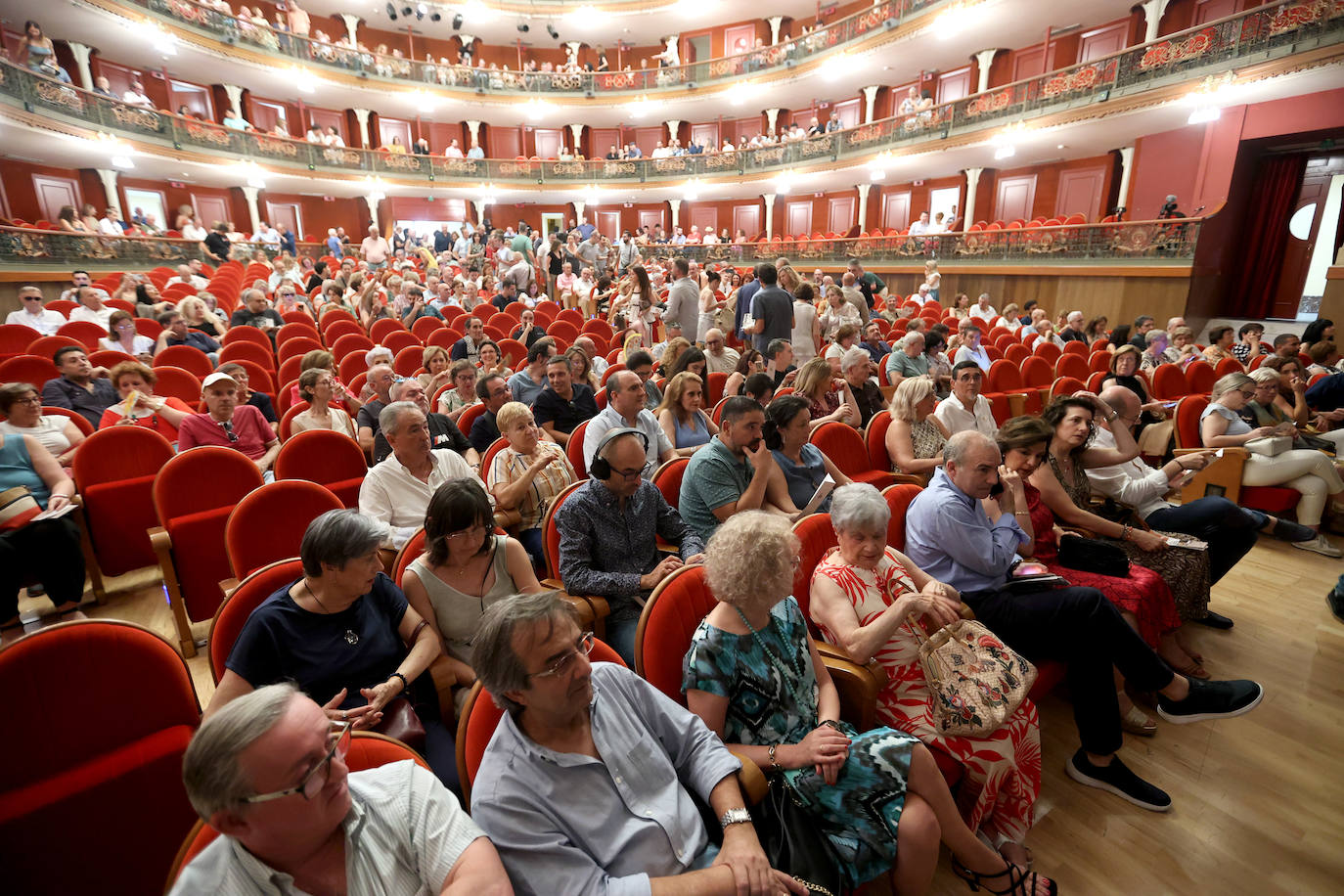 Fotos: José Antonio Rodríguez y la Orquesta estrenan una obra inspirada en Romero de Torres