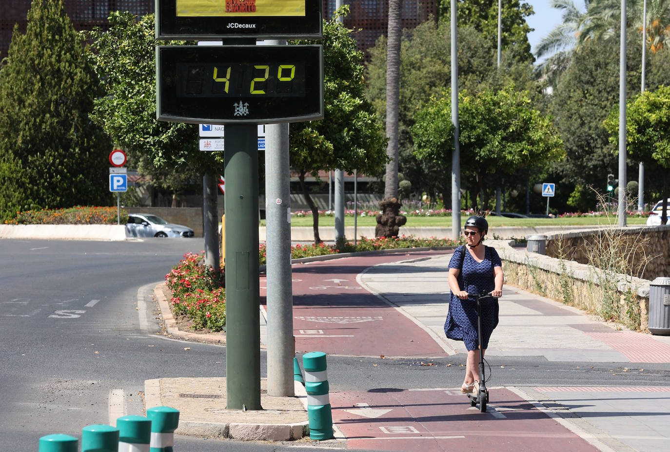 La primera ola de calor del verano en Córdoba, en imágenes
