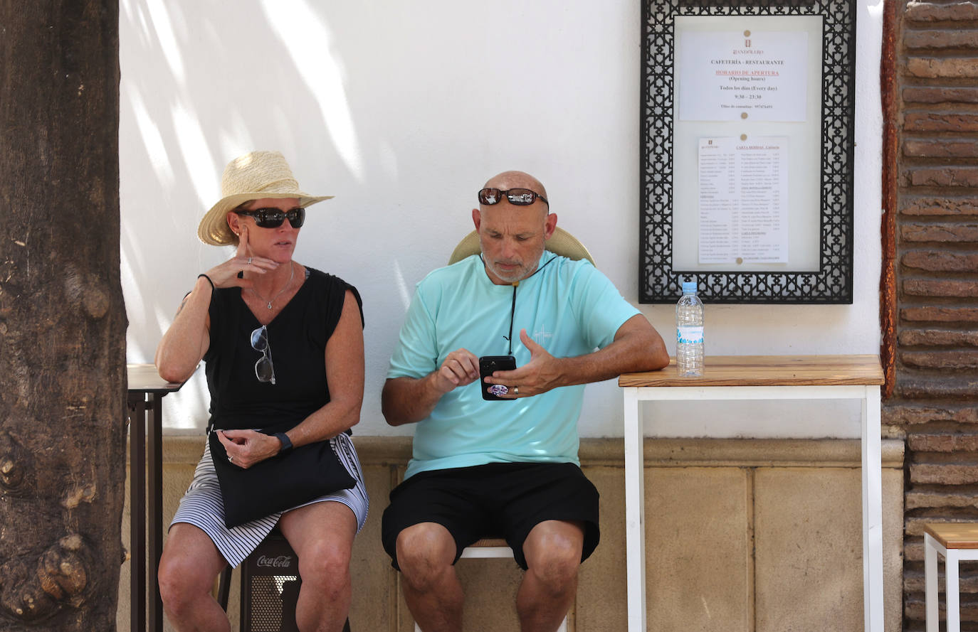 La primera ola de calor del verano en Córdoba, en imágenes