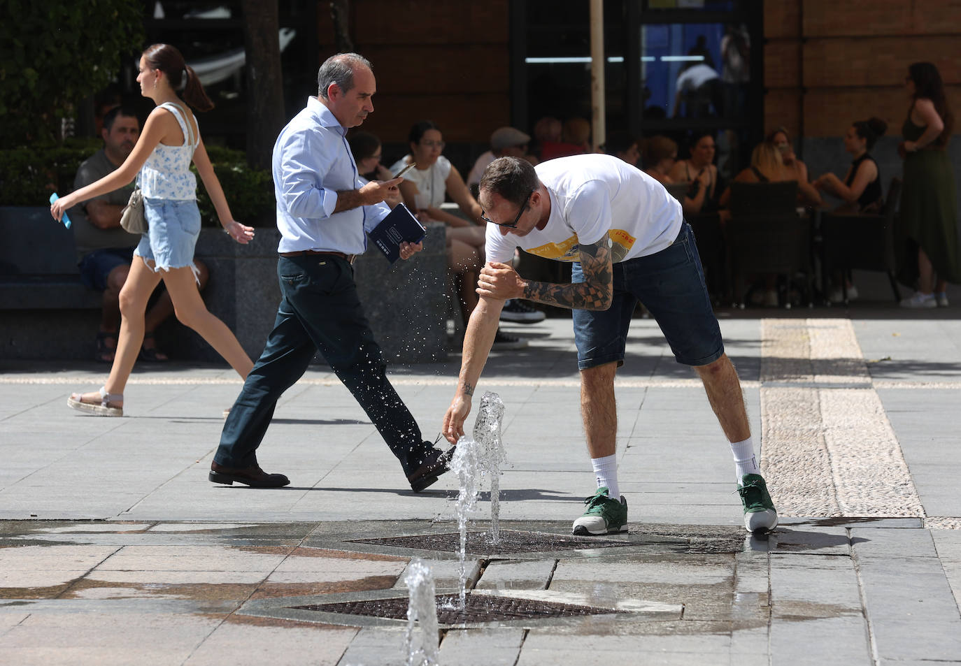 La primera ola de calor del verano en Córdoba, en imágenes