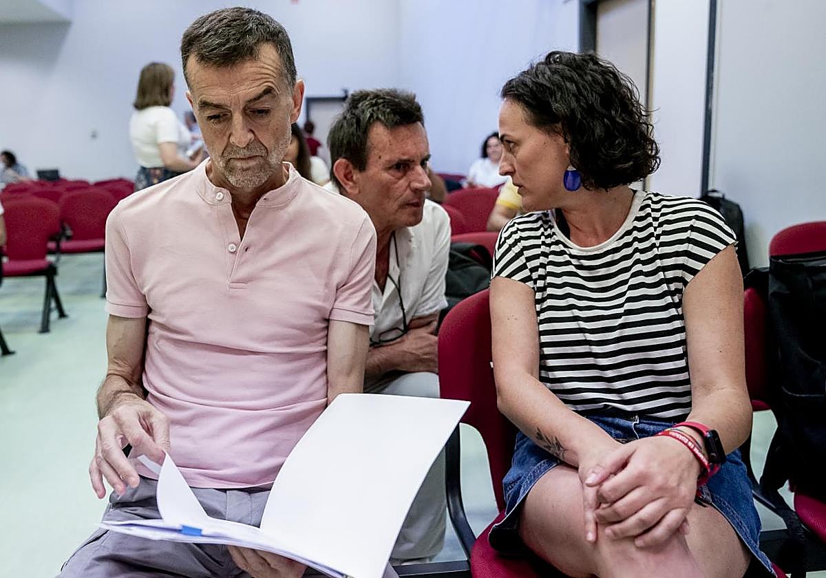 Maíllo pide unidad en la izquierda española, pero descarta un frente popular de Sumar y el PSOE