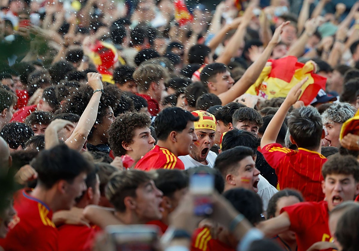 Dónde ver el España-Inglaterra, final de la Eurocopa, en pantallas gigantes en Madrid: ubicaciones y horarios